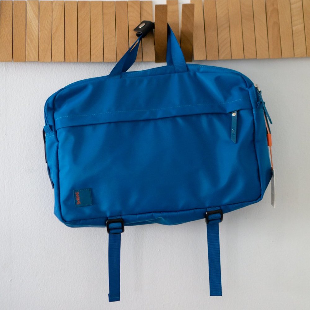 Swims Hybrid Backpack | Used as Backpack, Suitcase or Messenger